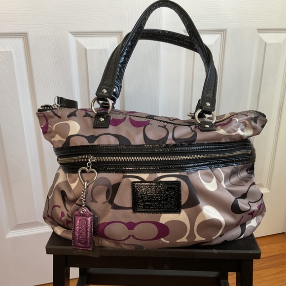 Coach Daisy Optic Print Multi-Tote M1294-F22961 In Purples - Picture 2 of 15